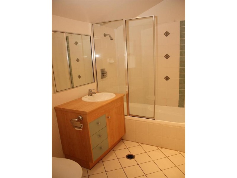 35 Cunningham Street, Taringa QLD 4068