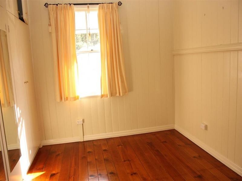 35 Cunningham Street, Taringa QLD 4068