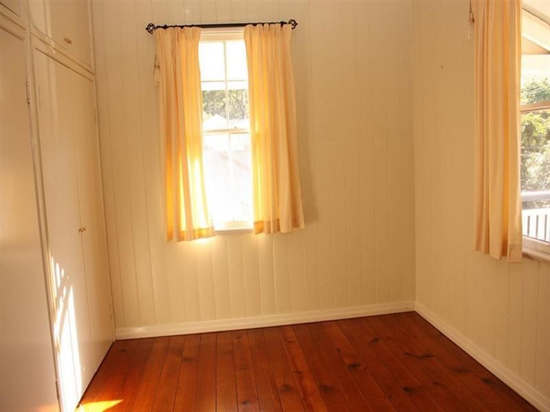 35 Cunningham Street, Taringa QLD 4068