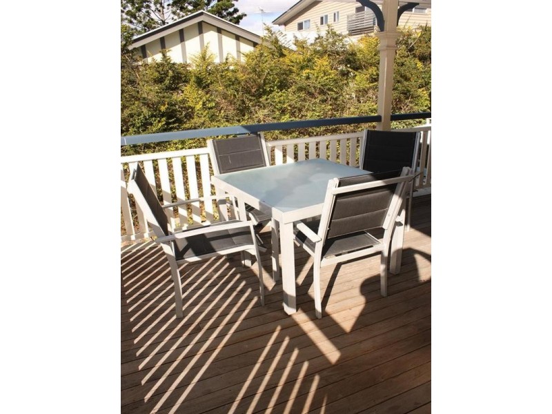 35 Cunningham Street, Taringa QLD 4068