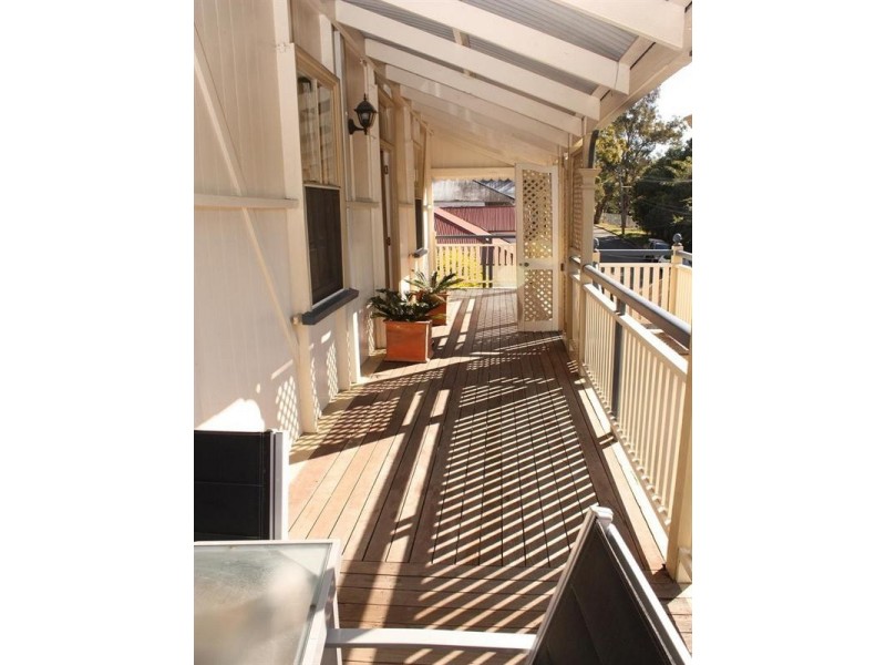 35 Cunningham Street, Taringa QLD 4068