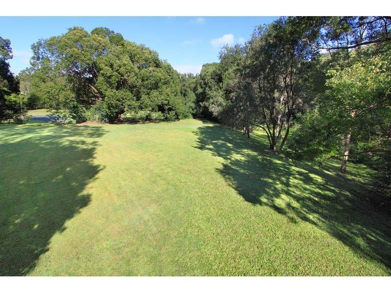 90 Tristania Road, Chapel Hill QLD 4069