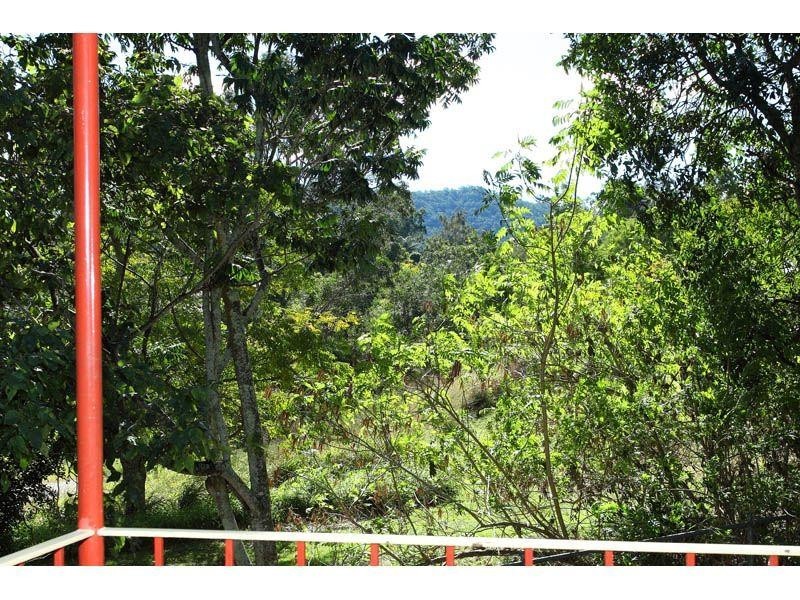 90 Tristania Road, Chapel Hill QLD 4069