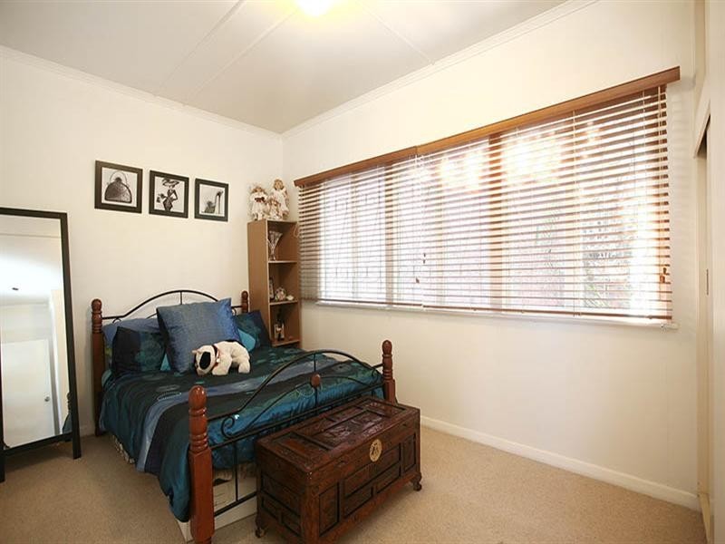 695 Oxley Road, Corinda QLD 4075