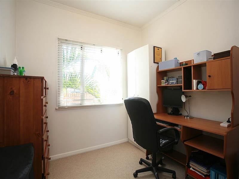 695 Oxley Road, Corinda QLD 4075