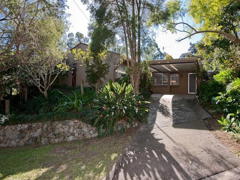 4 Andros Street, Chapel Hill QLD 4069