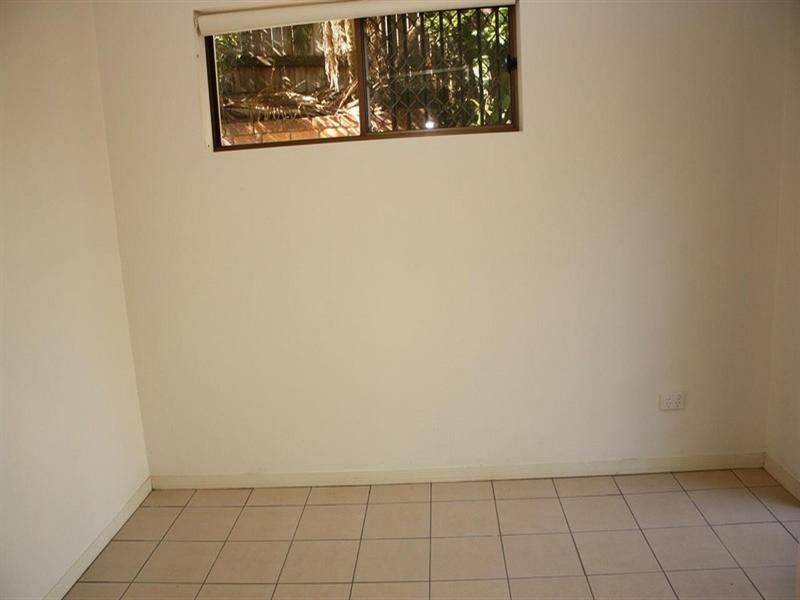 6 Robyn Street, Chapel Hill QLD 4069