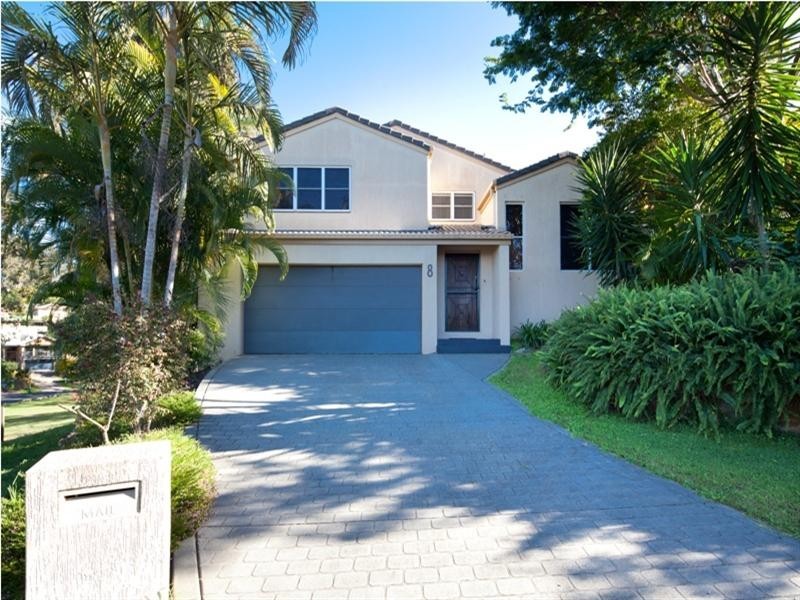 8 Evergreen Close, Kenmore QLD 4069