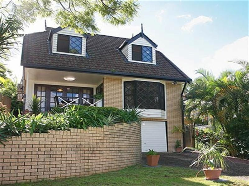 13 Orchard Street, Toowong QLD 4066