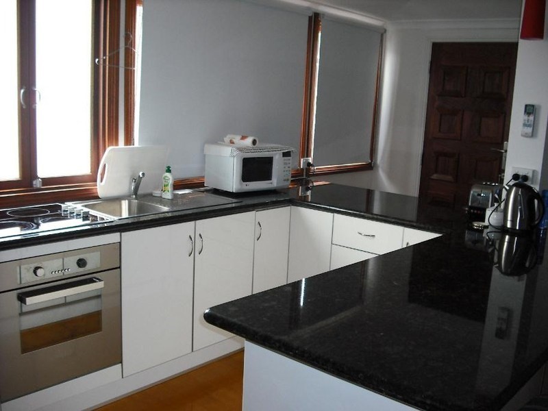 2/10 Jones Street, Auchenflower QLD 4066