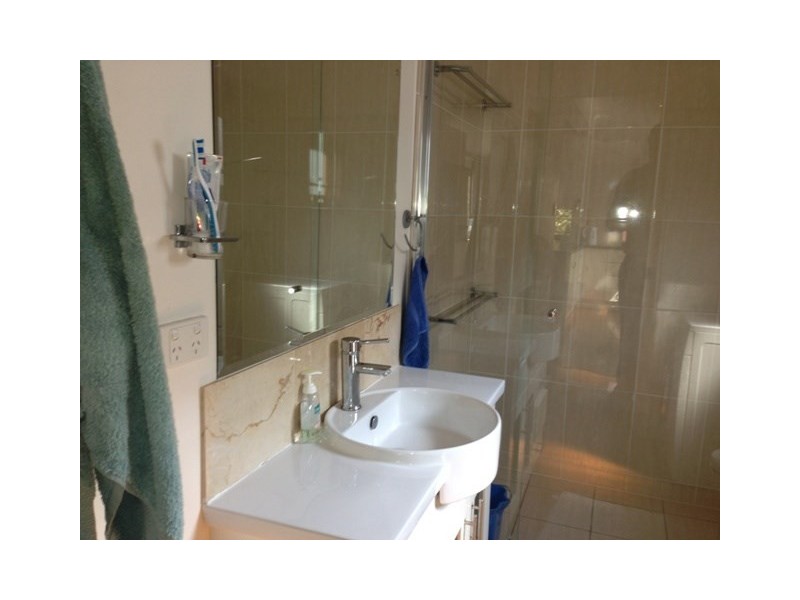 2/10 Jones Street, Auchenflower QLD 4066