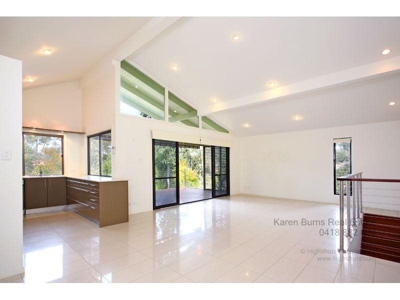 Chapel Hill QLD 4069