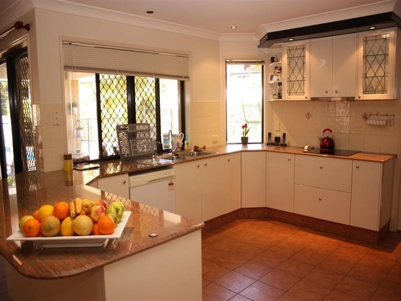 29 Kensington Circuit, Brookfield QLD 4069