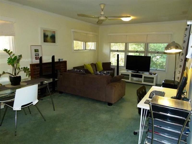 71 Taringa Parade, Indooroopilly QLD 4068