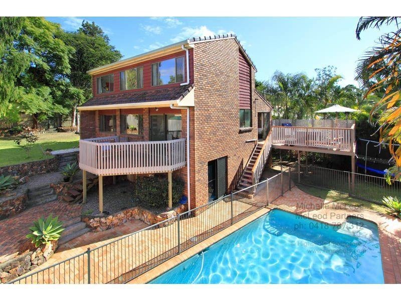 30 Diamantina Street, Chapel Hill QLD 4069