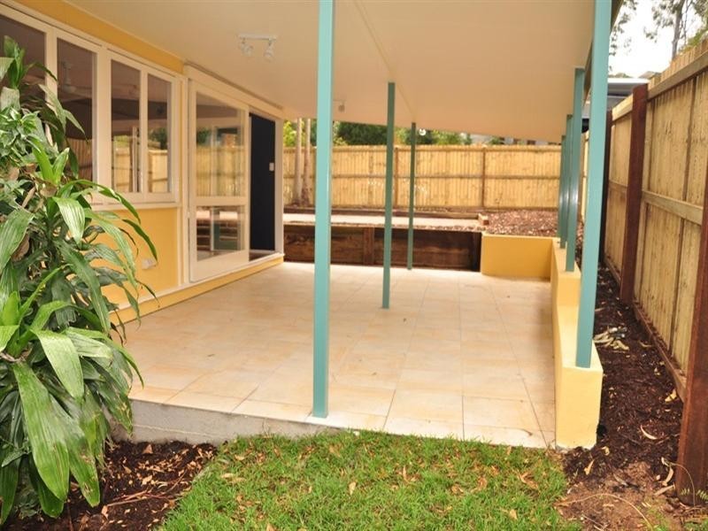 11 Norm Street, Kenmore QLD 4069