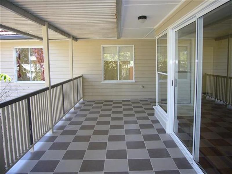 88 Orchard Terrace, St Lucia QLD 4067