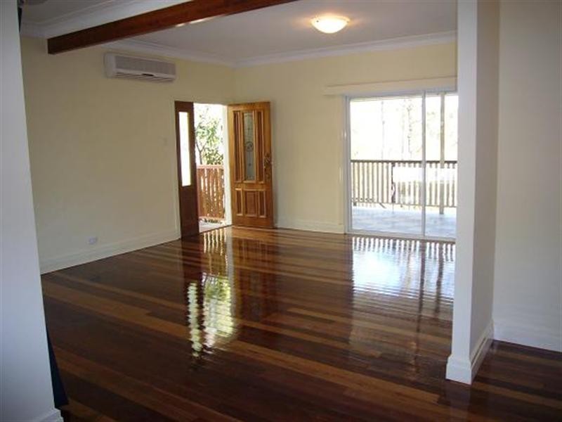 88 Orchard Terrace, St Lucia QLD 4067