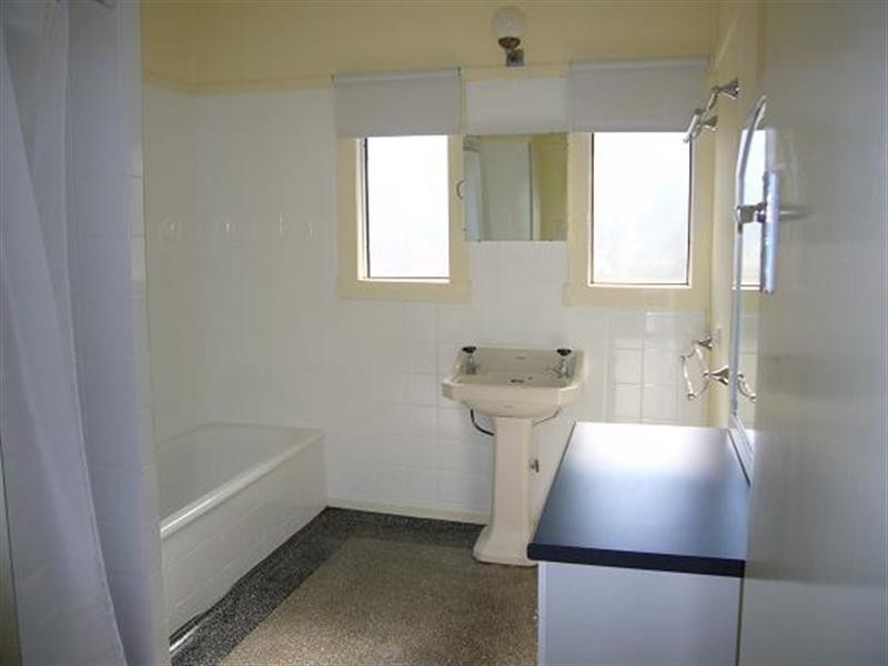 88 Orchard Terrace, St Lucia QLD 4067