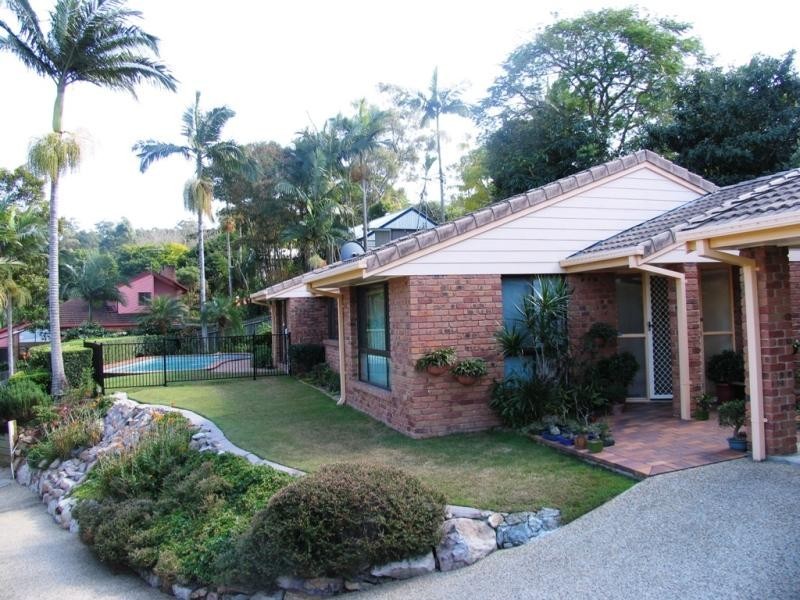 75 Carinya Street, Indooroopilly QLD 4068