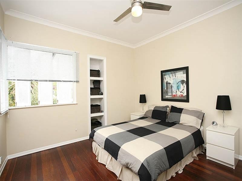 66 Price Street, Oxley QLD 4075