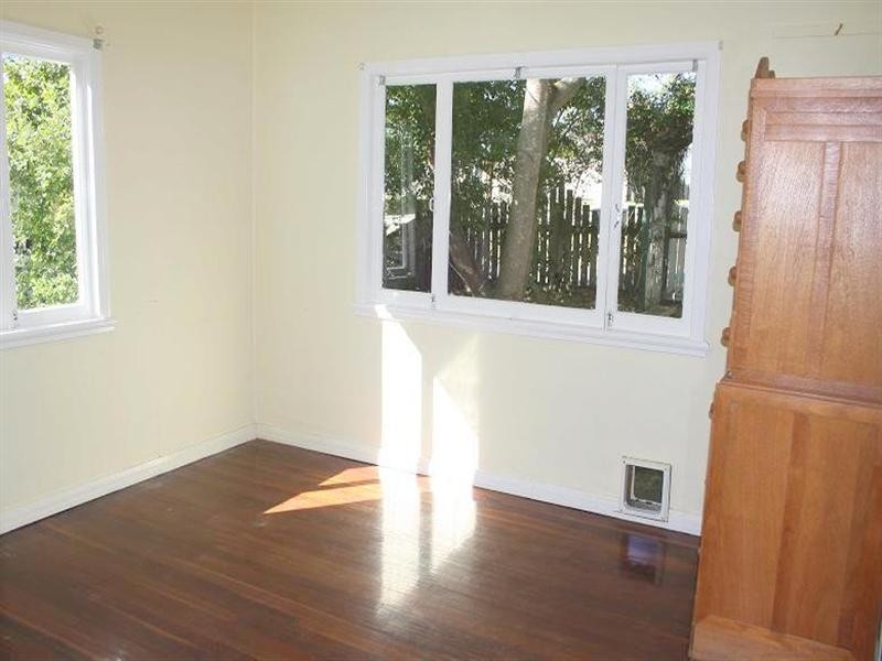 176 Hawken Drive, St Lucia QLD 4067