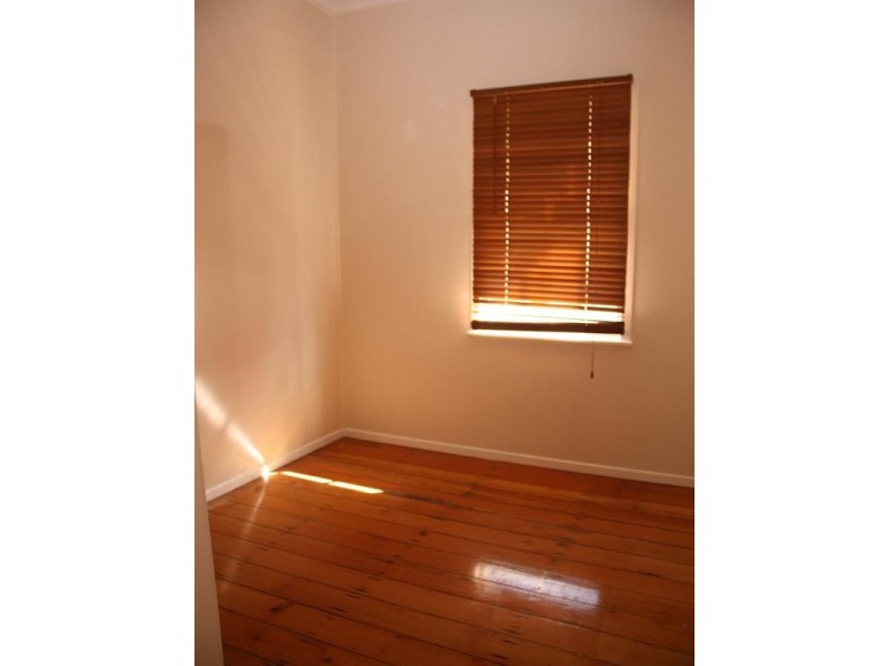 243 Sir Fred Schonell Drive, St Lucia QLD 4067