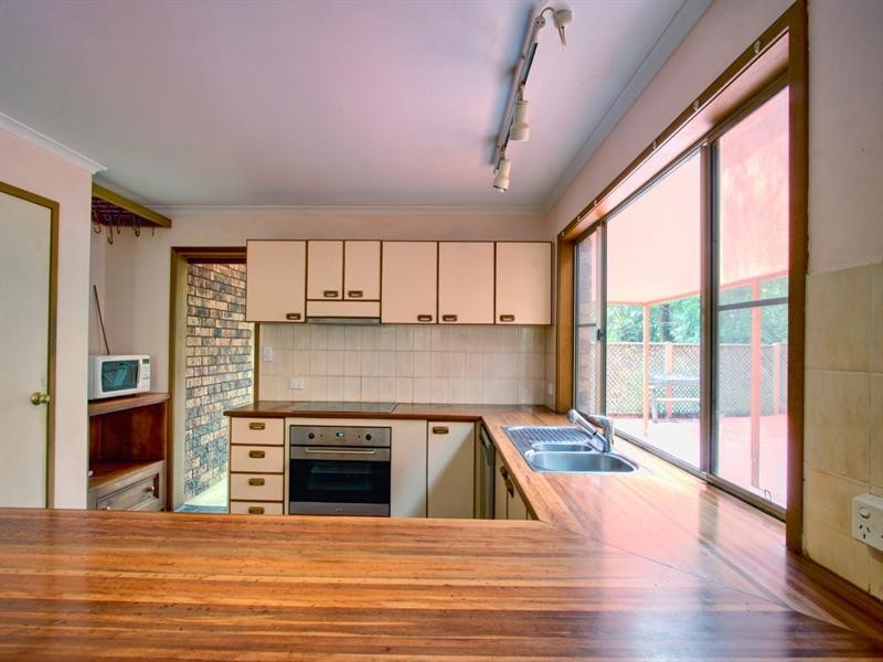 58 Cassandra Street, Chapel Hill QLD 4069