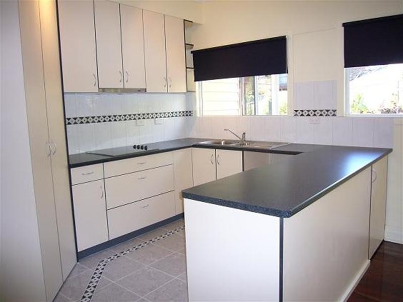 88 Orchard Terrace, St Lucia QLD 4067