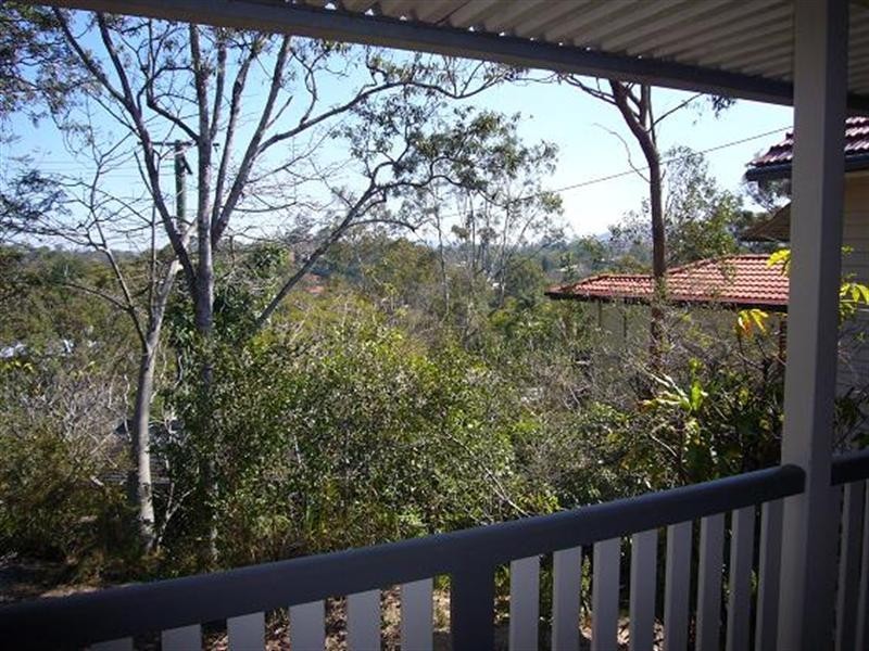 88 Orchard Terrace, St Lucia QLD 4067