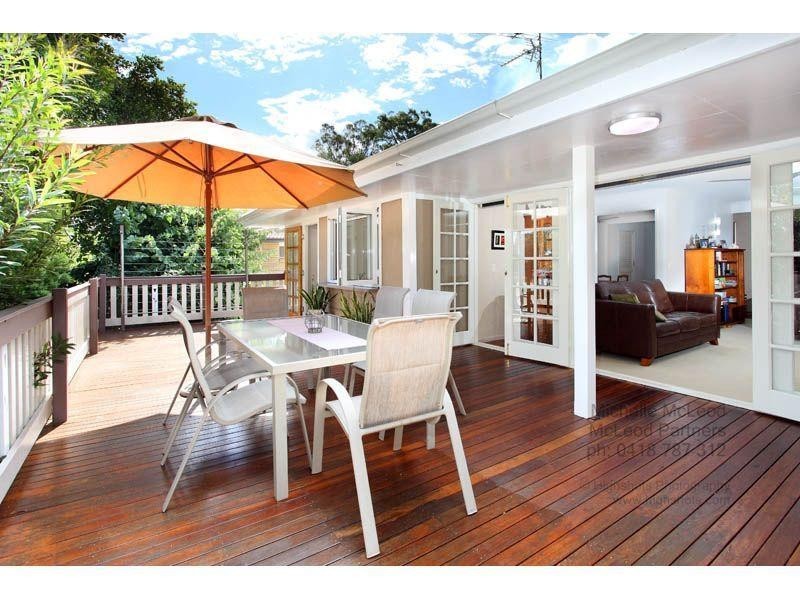 128 Burbong Street, Chapel Hill QLD 4069