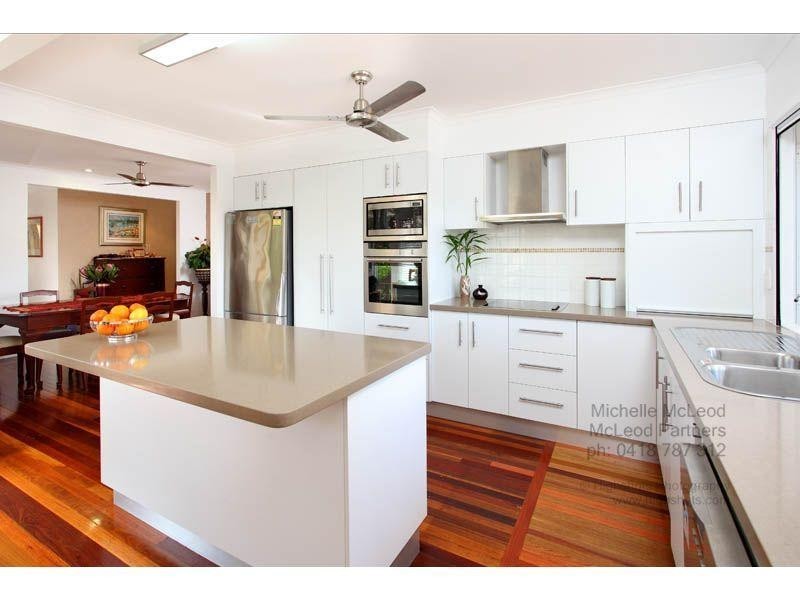 128 Burbong Street, Chapel Hill QLD 4069