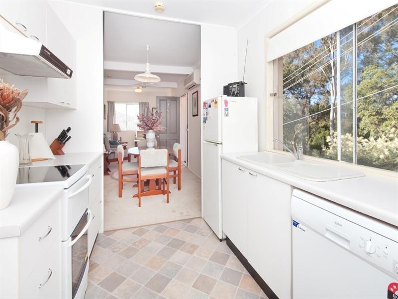 1/104 Carmody Road, St Lucia QLD 4067