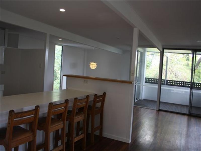 32 Victoria Street, Indooroopilly QLD 4068