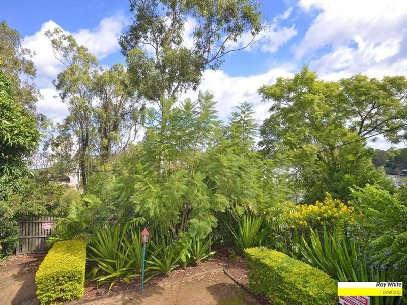 4/49 Riverview Terrace, Indooroopilly QLD 4068