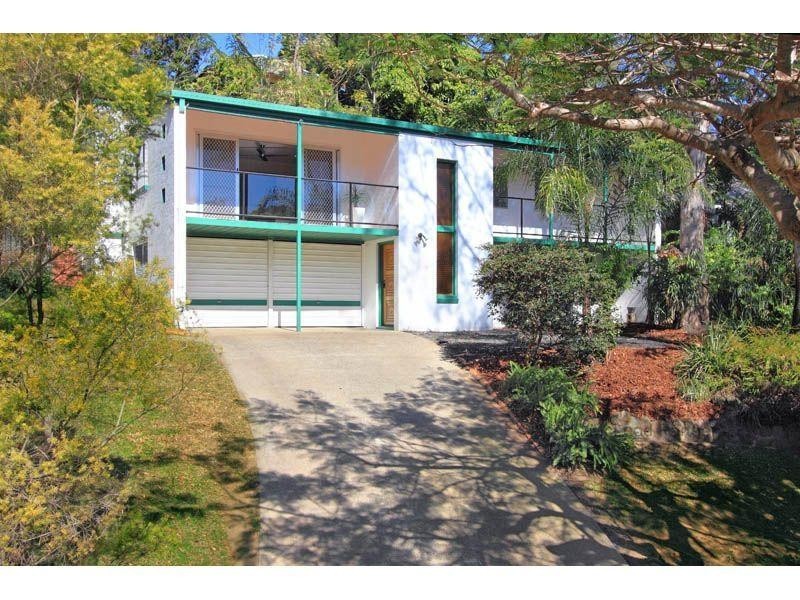 20 Fairweather Street, Kenmore QLD 4069