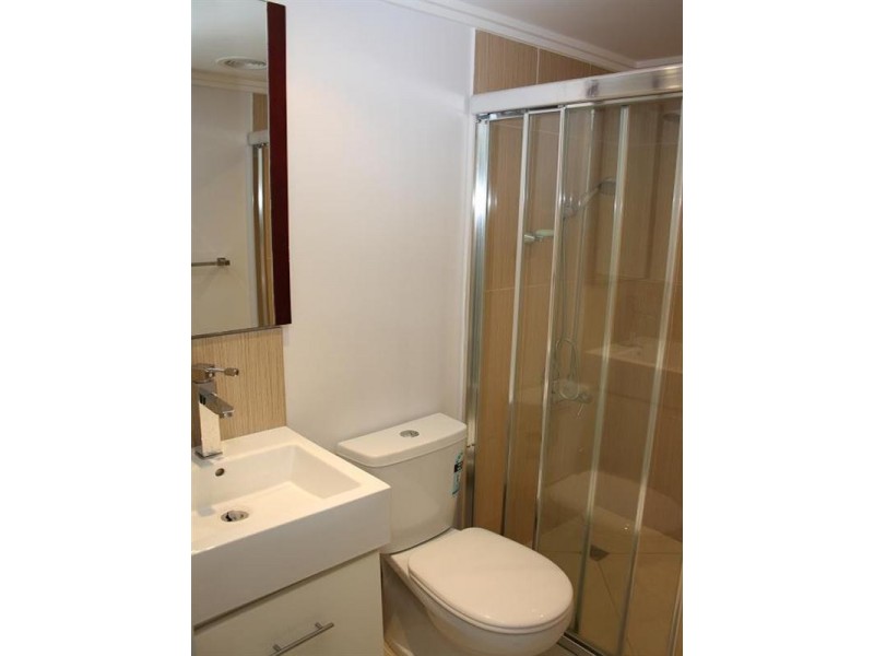 102/28 Dengate Lane, St Lucia QLD 4067