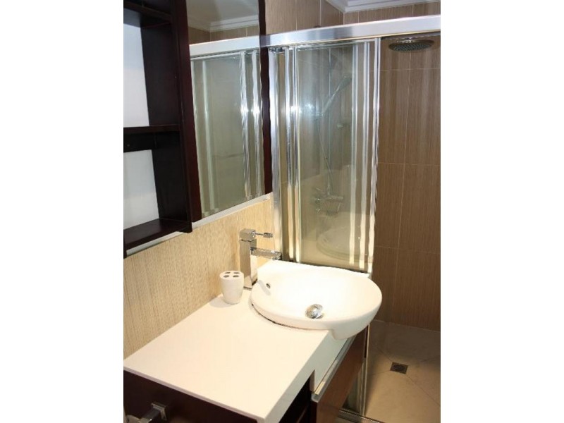 102/28 Dengate Lane, St Lucia QLD 4067