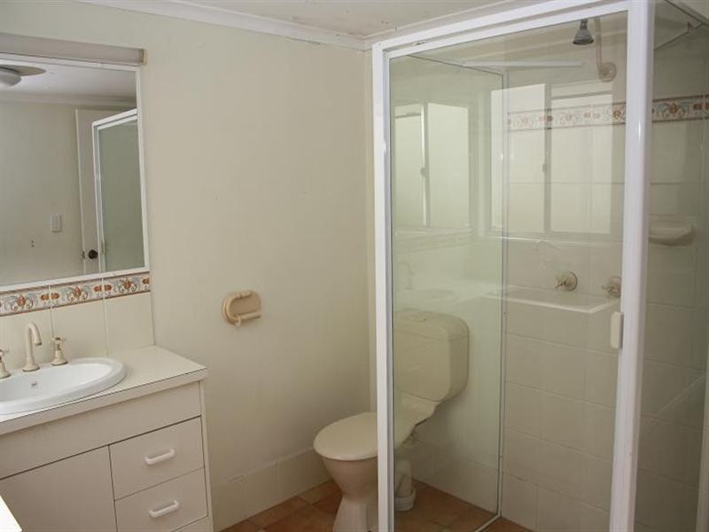 176 Hawken Drive, St Lucia QLD 4067