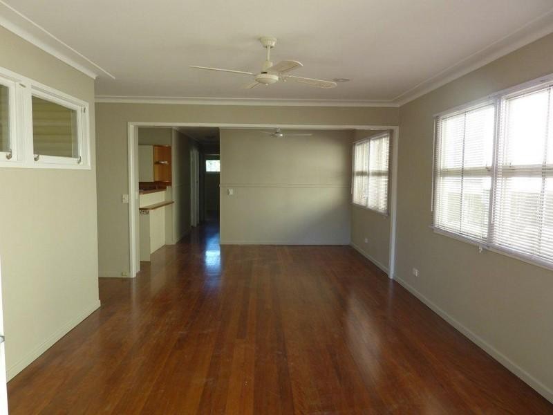 50 Henry Street, Chapel Hill QLD 4069