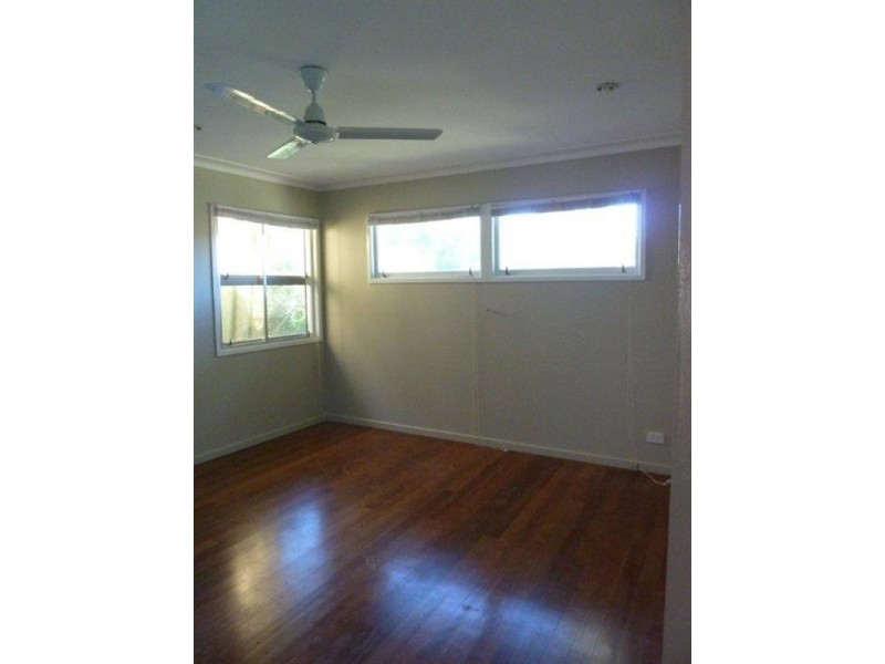 50 Henry Street, Chapel Hill QLD 4069