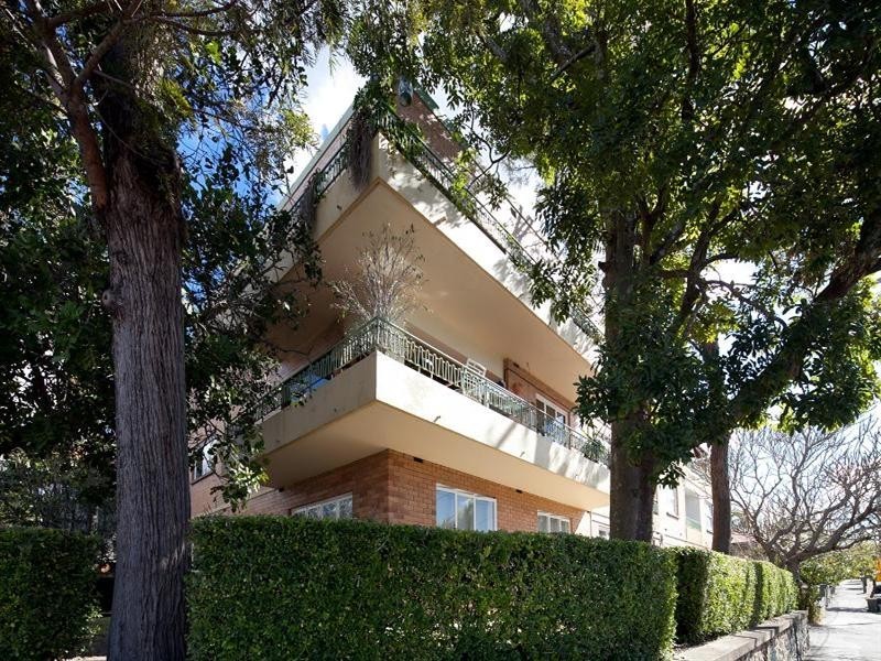 8/66 Merthyr Road, New Farm QLD 4005