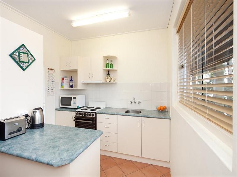 8/66 Merthyr Road, New Farm QLD 4005