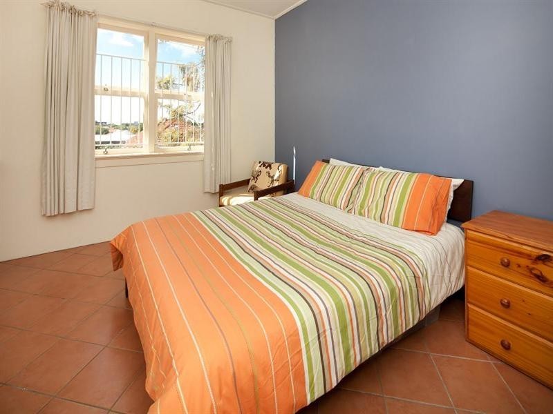 8/66 Merthyr Road, New Farm QLD 4005