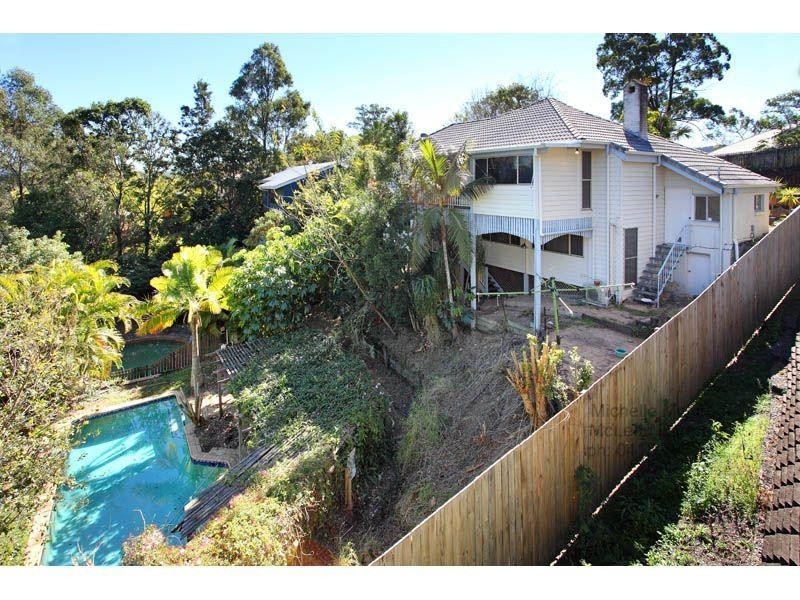 58 Bielby Road, Chapel Hill QLD 4069