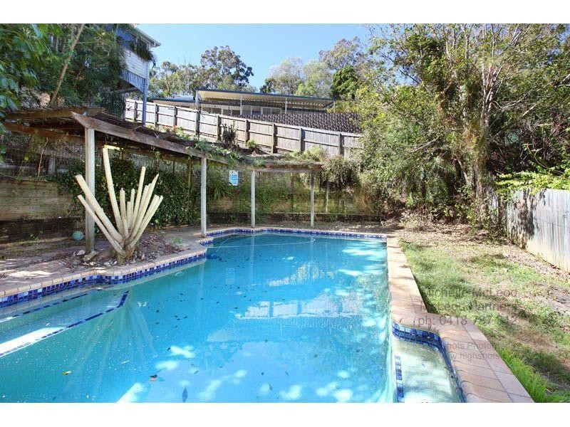 58 Bielby Road, Chapel Hill QLD 4069