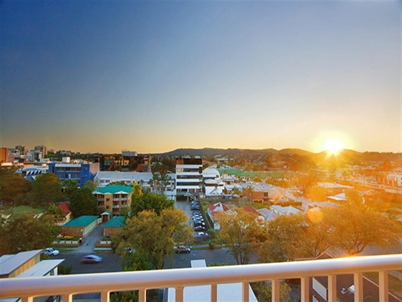 29/15 Walsh Street, Milton QLD 4064