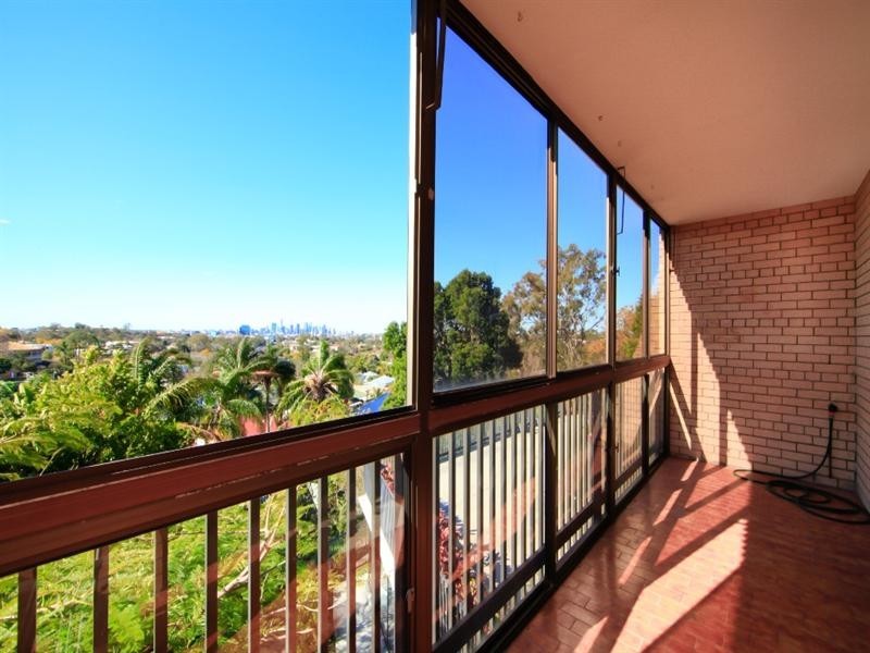 21B/32 Swann Road, Taringa QLD 4068