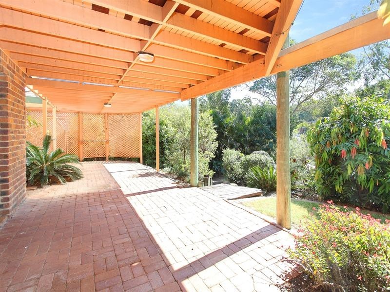 6 Moonah Street, Chapel Hill QLD 4069