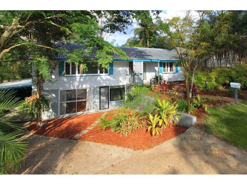 4 Kyoga Street, Kenmore QLD 4069